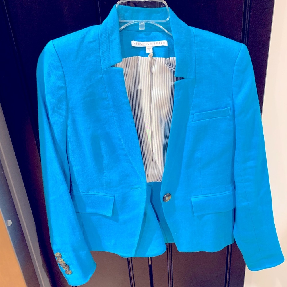 Stunning Veronica Beard linen blazer. Worn once. Excellent condition. Size 0.